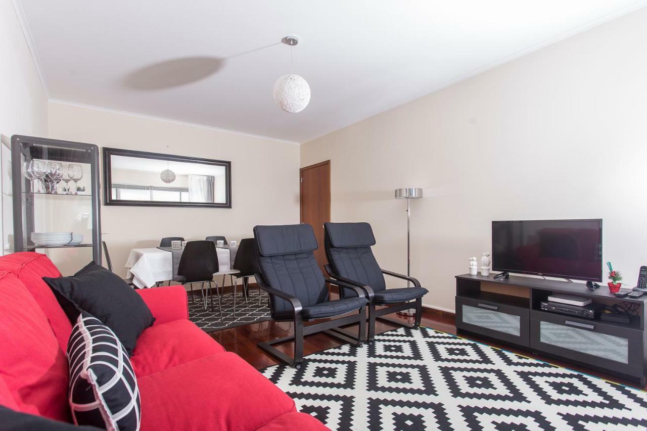 Green & Blue 3 Bedrooms Понта-Делгада Экстерьер фото